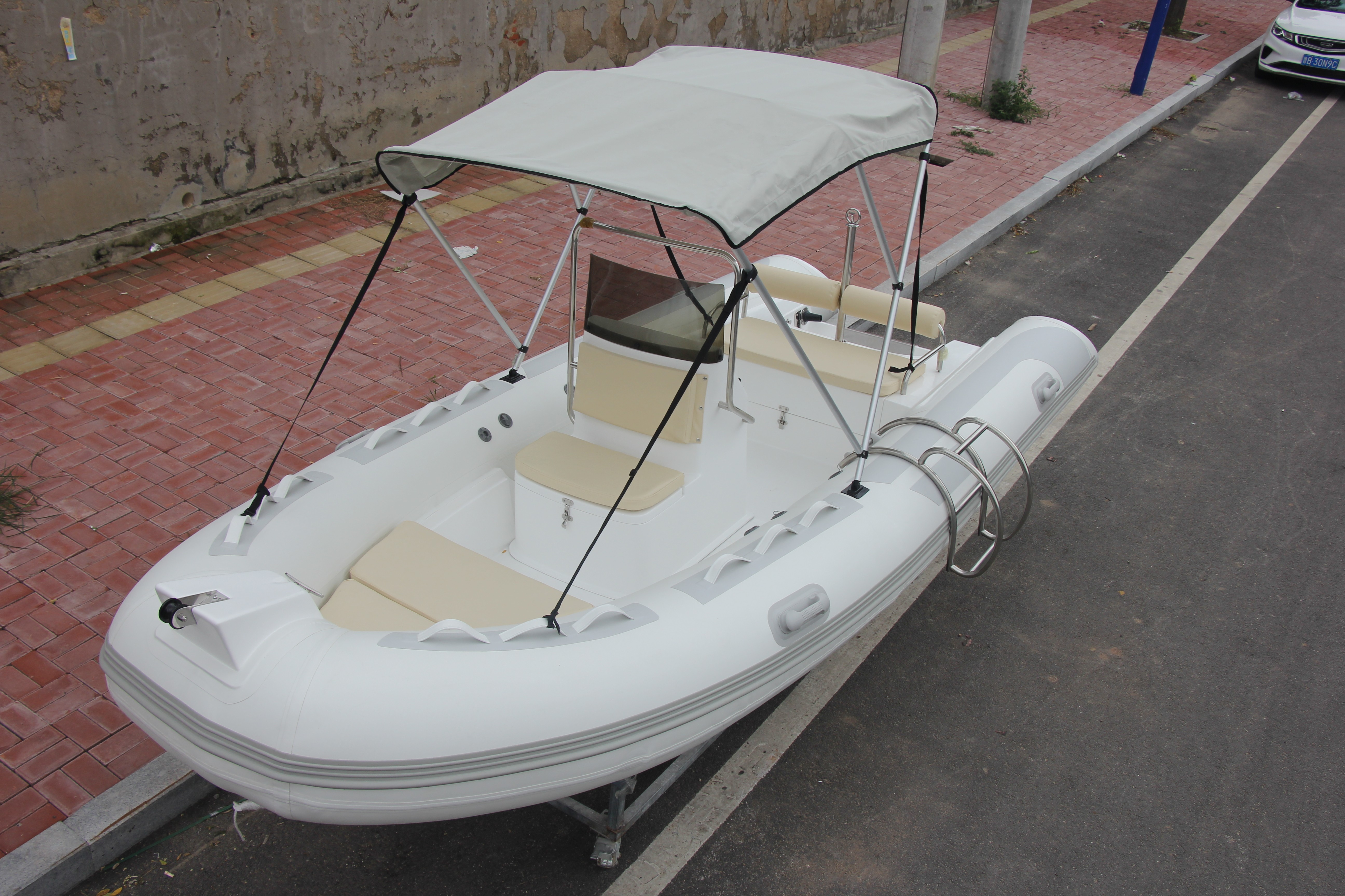 قارب RIB من الألياف الزجاجية ع - مراجعة Fishing Boat Fiberglass وسعره