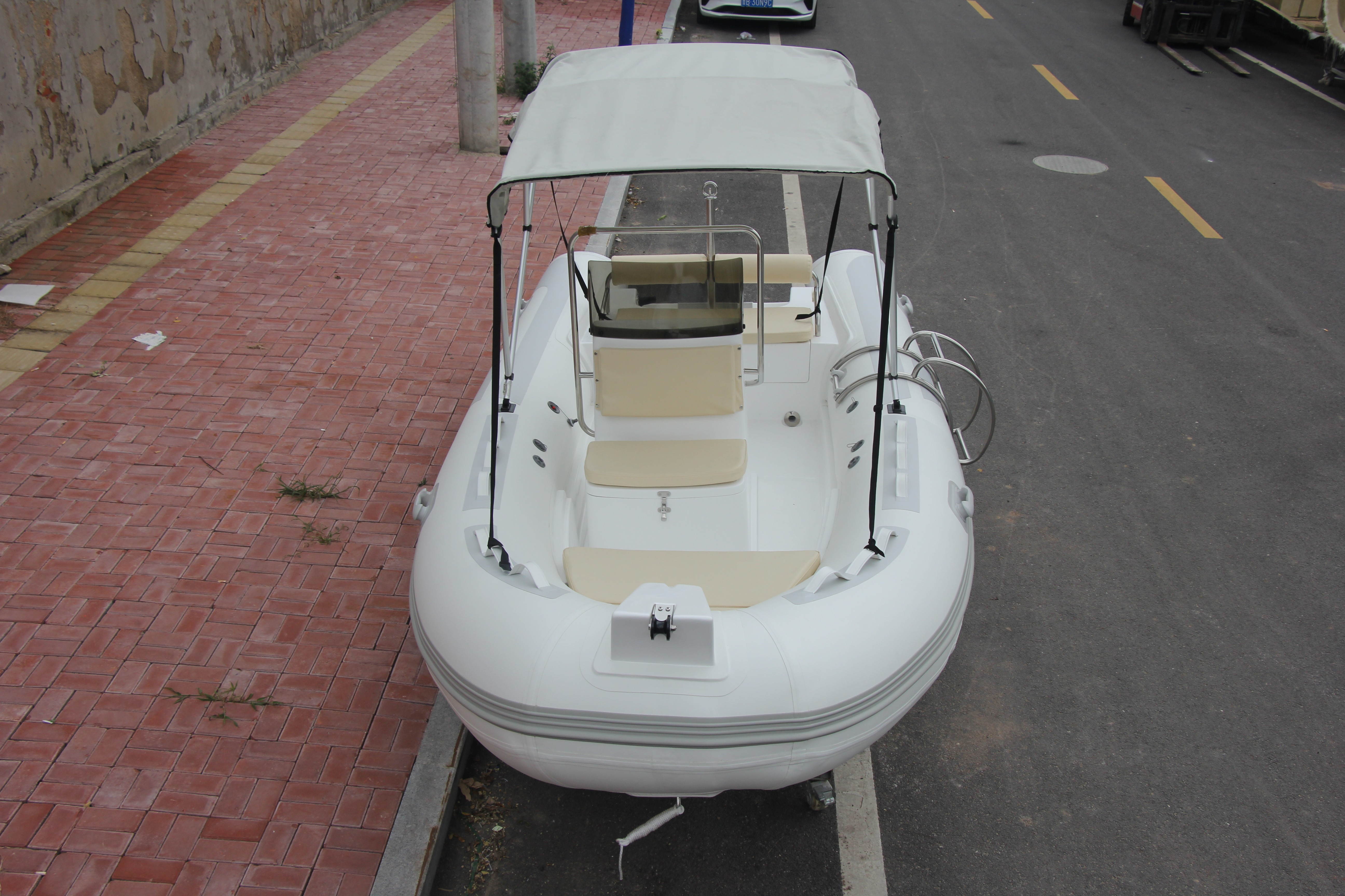 قارب RIB من الألياف الزجاجية ع - مراجعة Fishing Boat Fiberglass وسعره