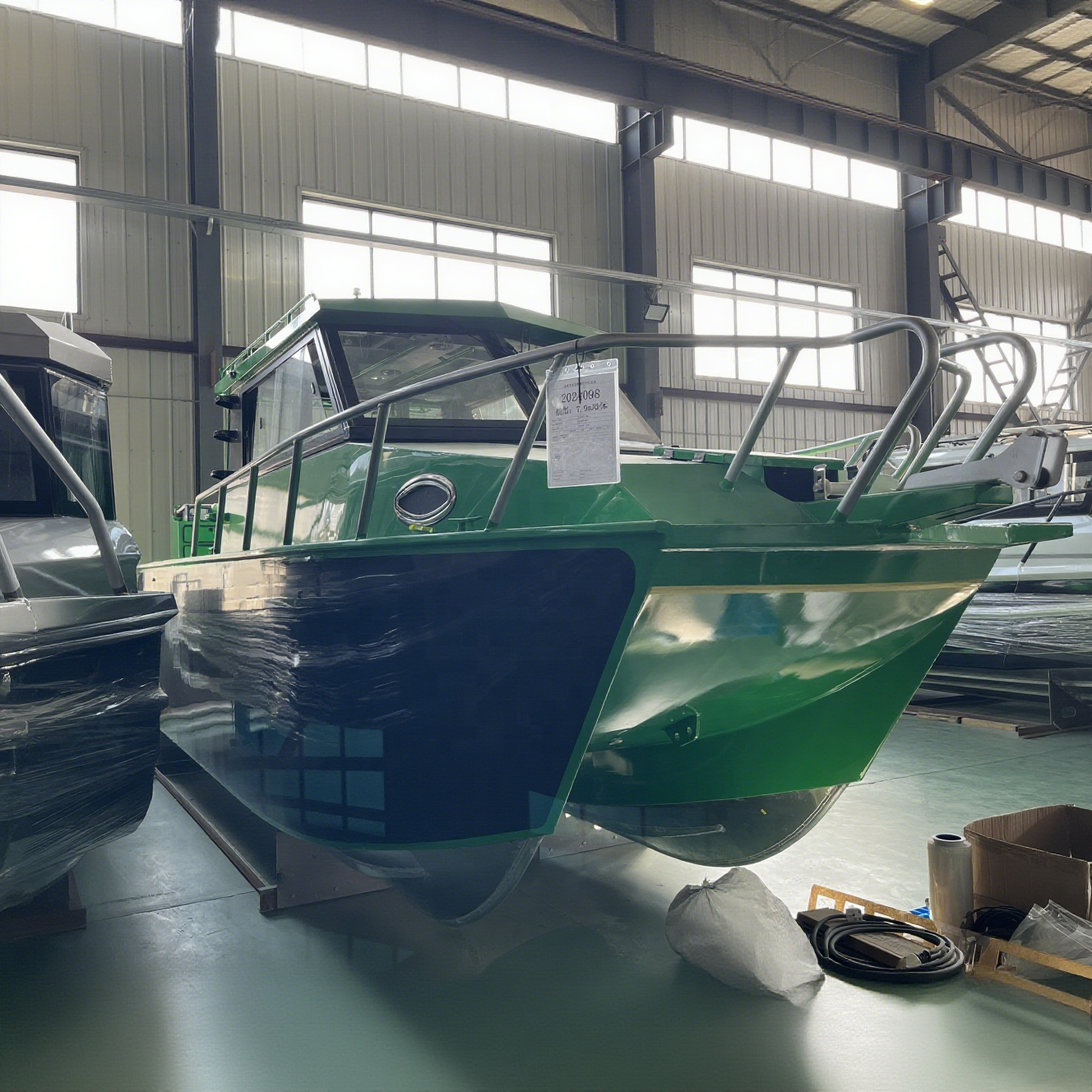 يخت كاتاماران فاخر بطول 7.9 مت - مراجعة Fishing Boat Fiberglass وسعره