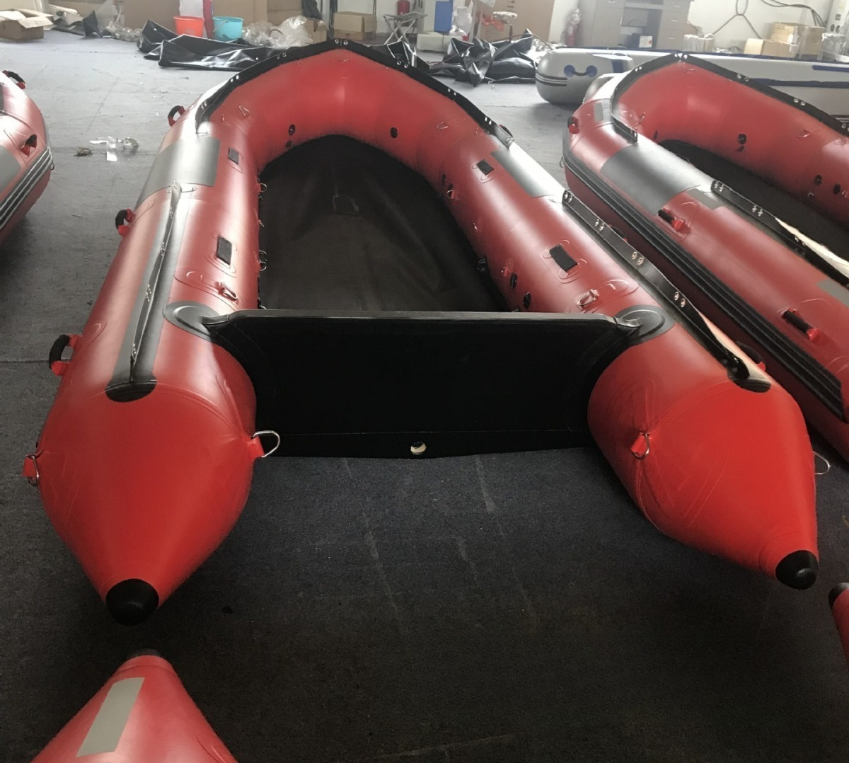 قارب رياضي قابل للنفخ بطول 4.5 - مراجعة Fishing Boat Aluminum وسعره